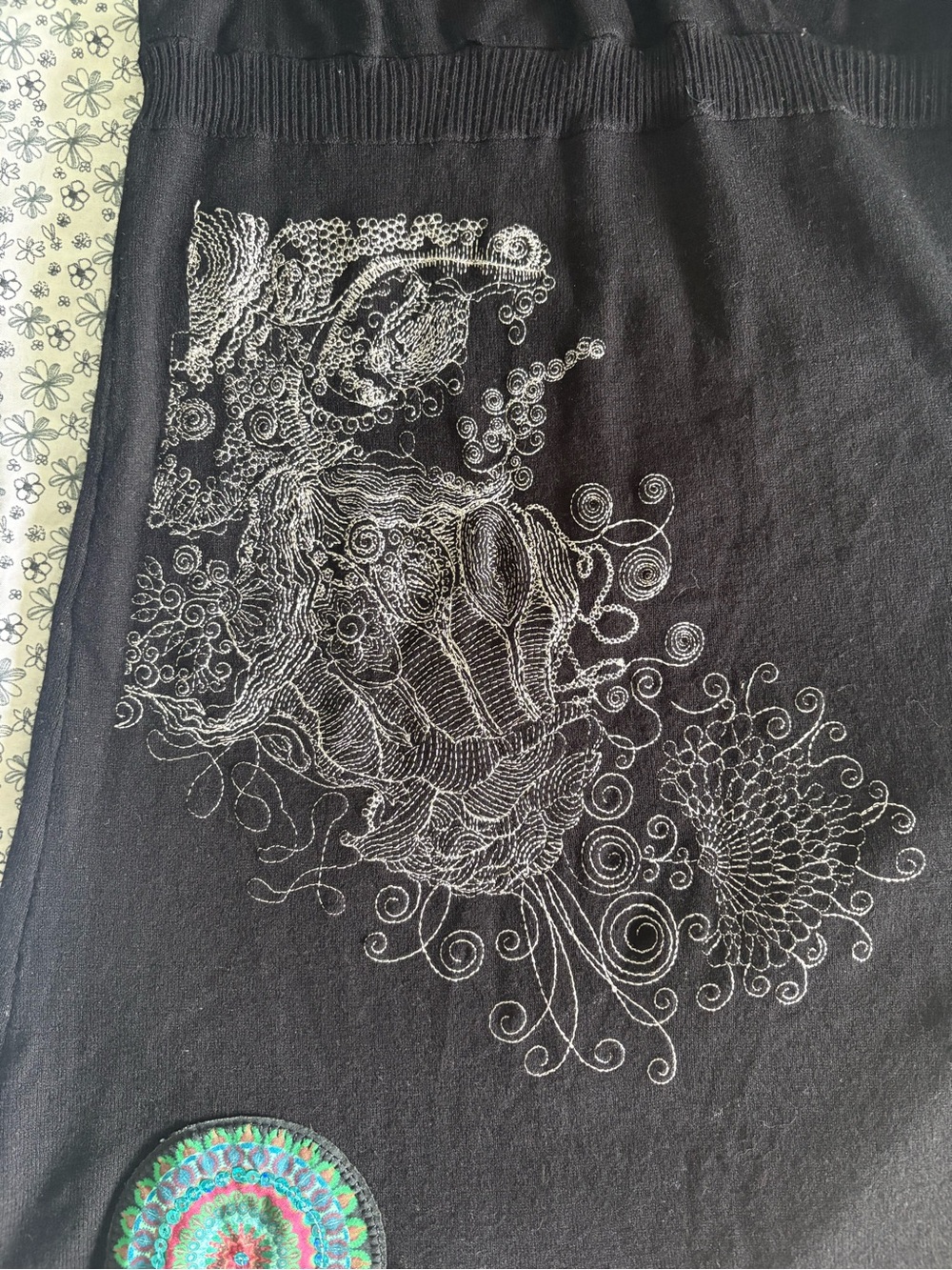 Desigual Mandala Y2K Knit Dress with sequins & embroidery - Picture 4 of 9